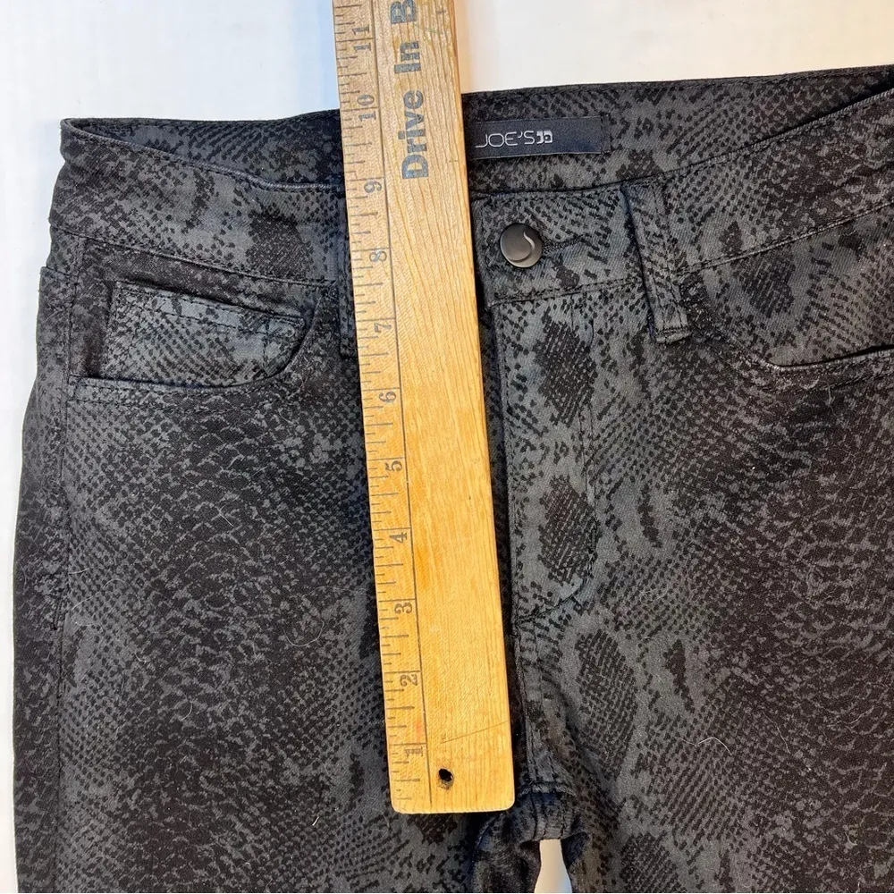 Joe’s Women’s Black Snake Print 5 Pockets Skinny Jeans‎ Mid-Rise Size 26 - Image 7