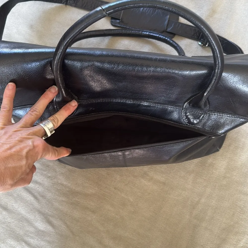 Catwalk collection leather handbag in a Black tote or laptop / overnight bag Black - Image 4