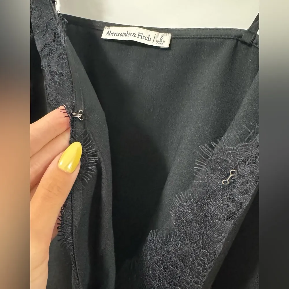 Lace and Satin Bodysuit size S - Image 3