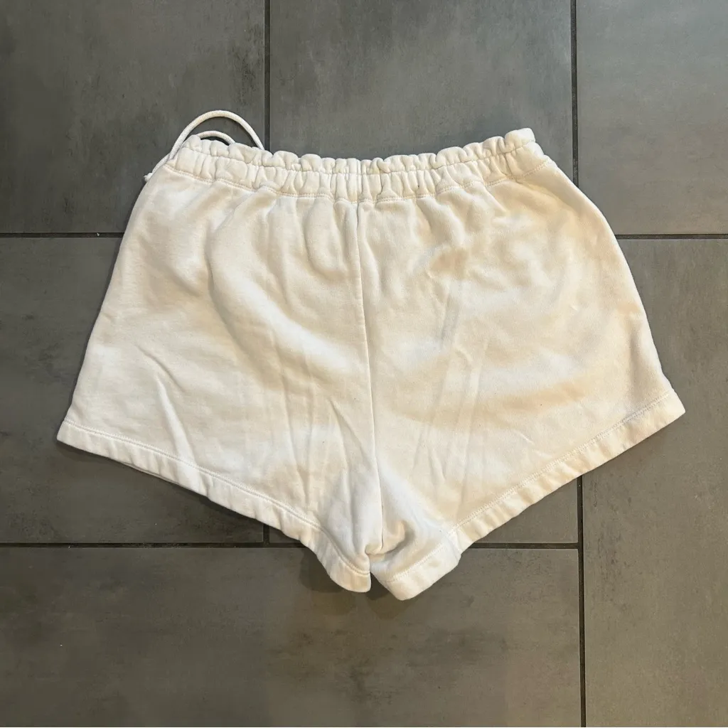 Abercrombie and Fitch Cotten-Blend Soft AF Collection Tennis Racket Shorts - Image 5