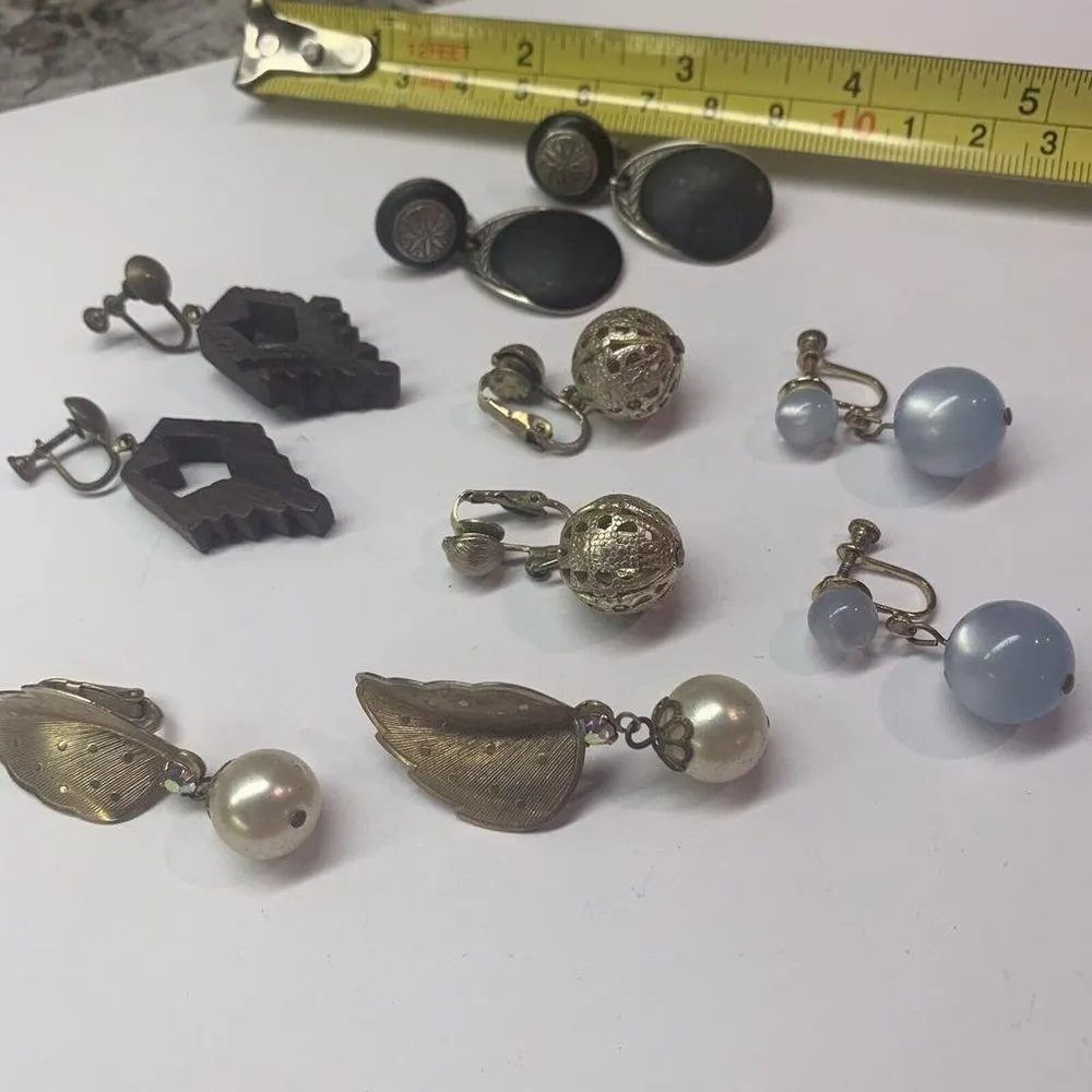 Lot Of 5 Costume Earrings Vintage Clip On Clip - Image 2