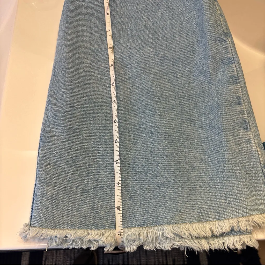 Vintage Bill Blass Denim Skirt Womens 4P Light Blue Knee Length Raw Hem. Nice! - Image 9