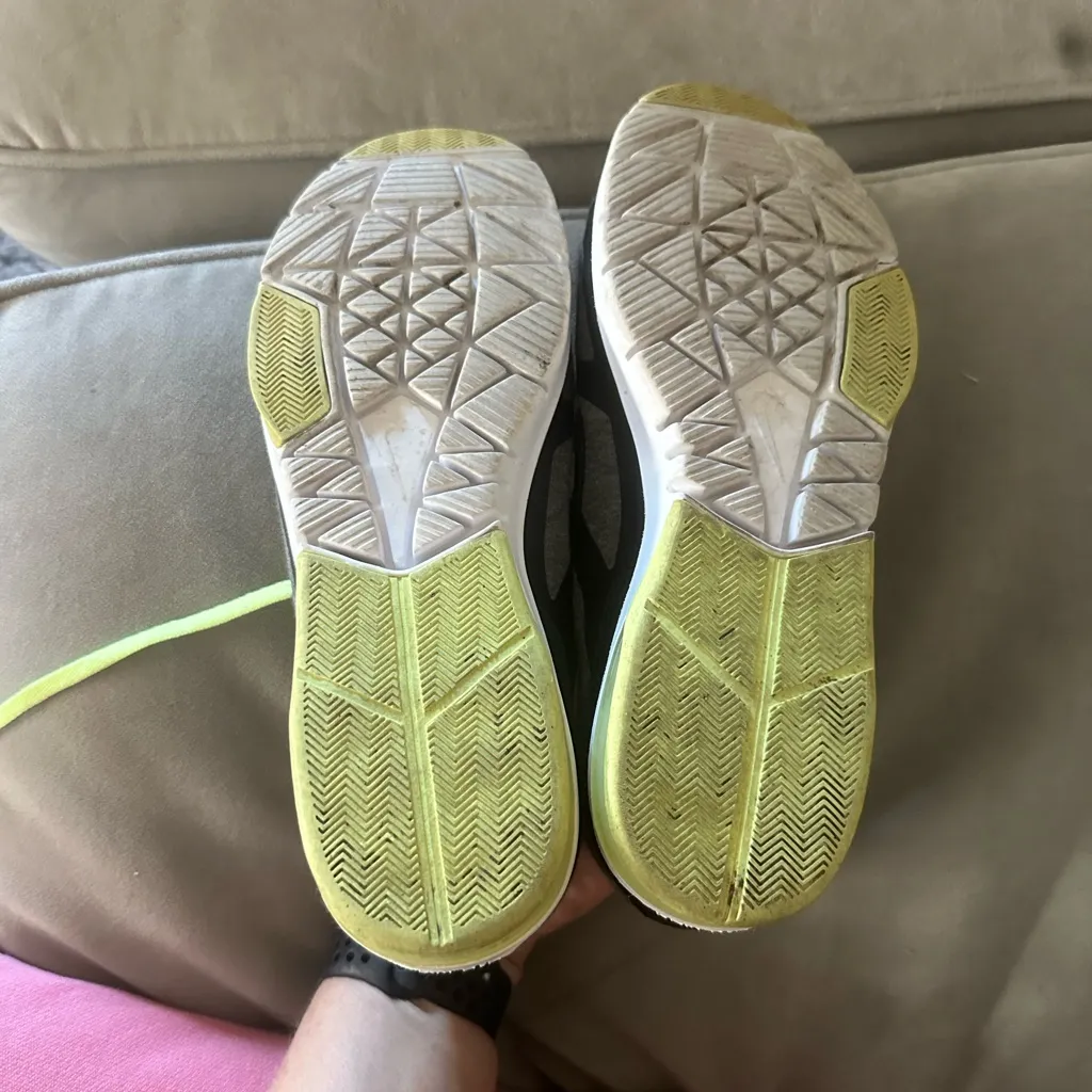 Nike Air Max Training Black and Gray Athletic Shoes with Lime Highlights - Image 3