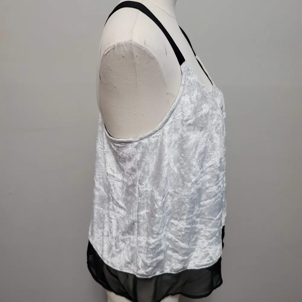 Mudd metallic silver velvet chiffon trim tank size large - Image 3