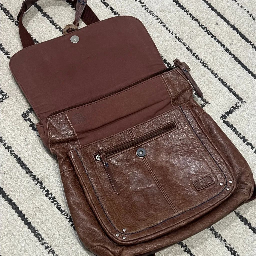 The Sak Leather Crossbody Bag - Image 7