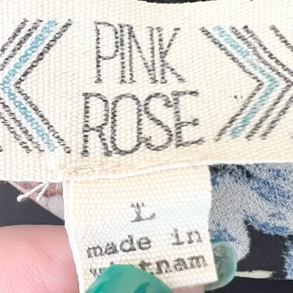 Pink Rose Black Floral Sleeveless Lightweight Casual Blouse Top Size Large - Image 9