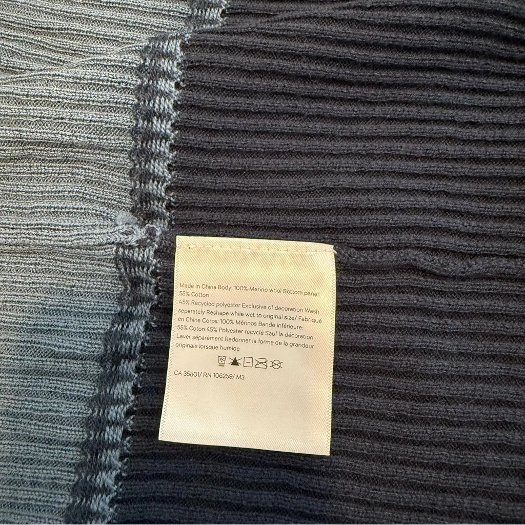 Lululemon NWT  On The Go Poncho Iron Blue / True Navy - Image 11