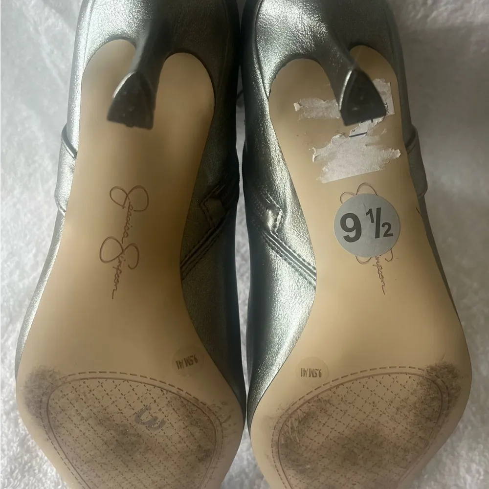 Jessica Simpson Silver Ankle Boots Size 9.5 - Image 8
