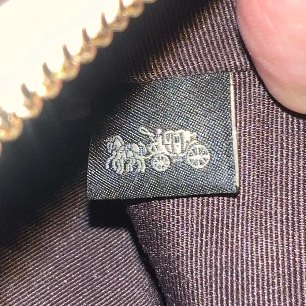 Coach White Wristlet Bag pre owned - Image 6