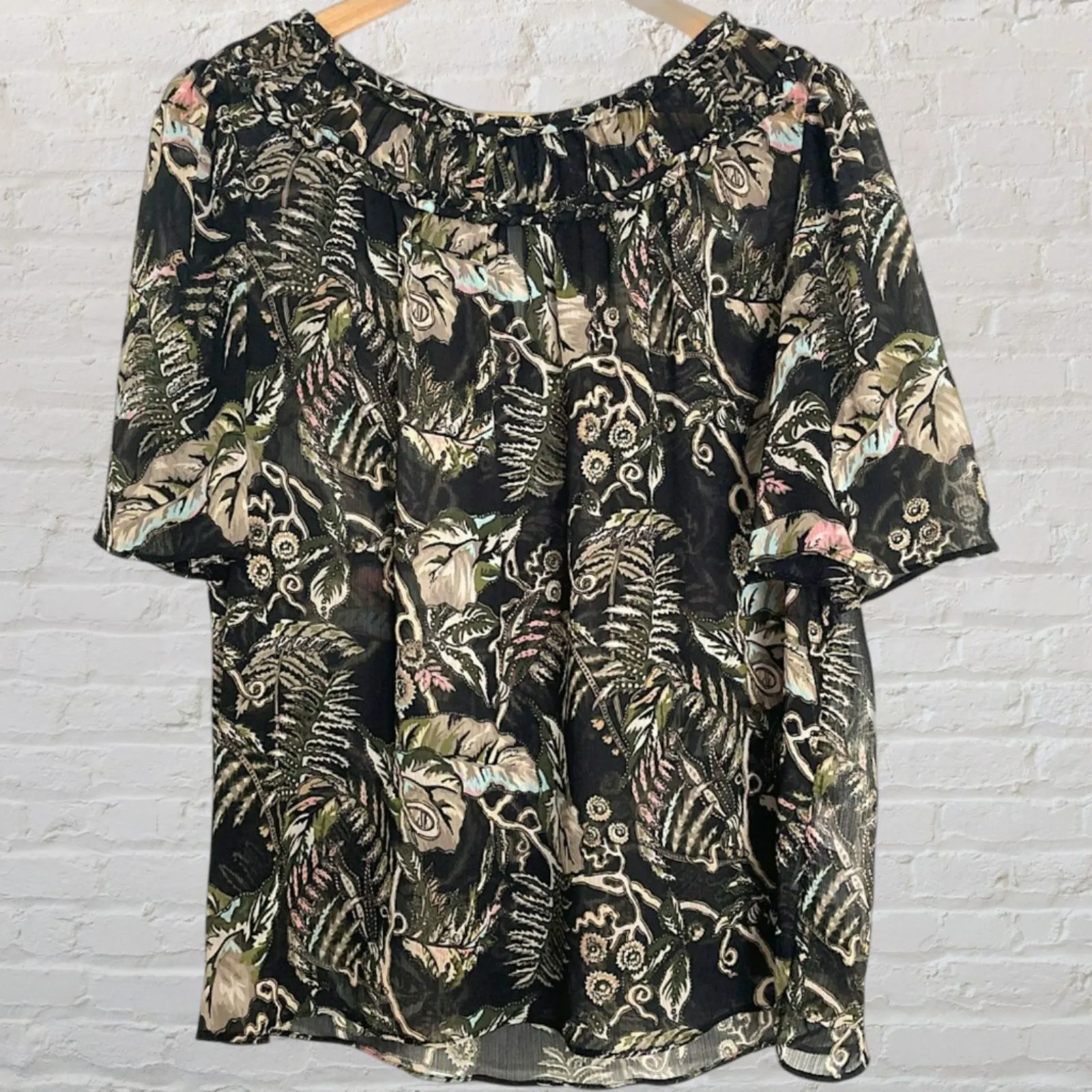 Banana Republic Floral Peasant Top M Tropical Print Boho Short Sleeve - Image 2