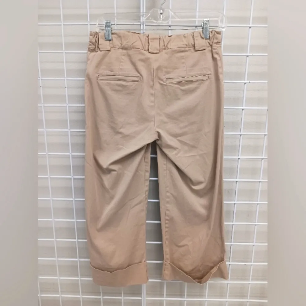 A pea in the pod  - Image 2