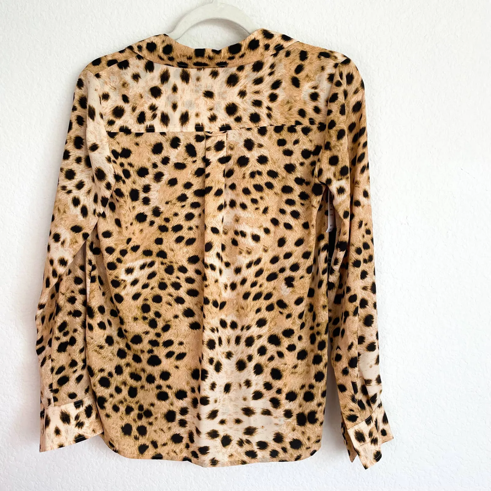 ARITZIA Wilfred Leopard Button Up Blouse Top - Image 10