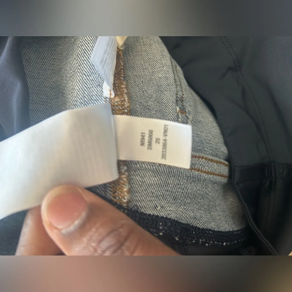 Madewell Kick Out Crop Maternity Jeans - Image 7