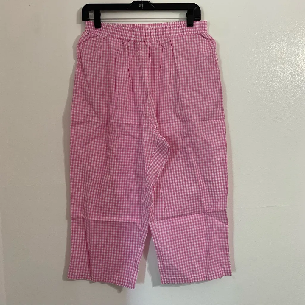 NWT Country Store Pink Gingham Capris | Size: Large - Image 2