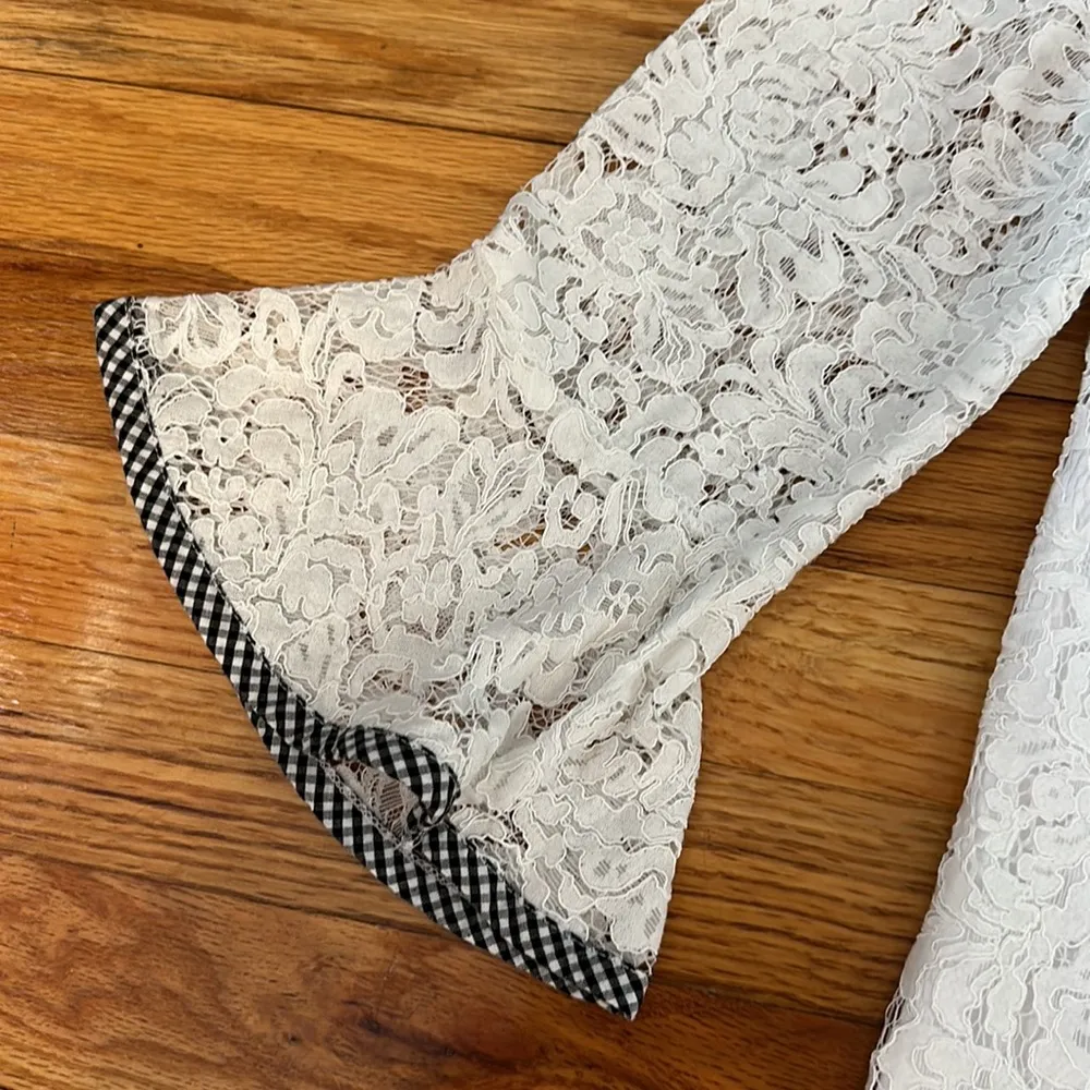 Cute Charter Club Lace Top Sz M - Image 5