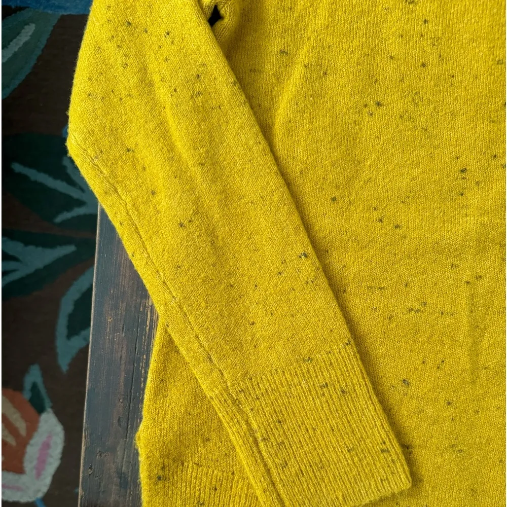 Old Navy  Marled Crewneck Sweater - Image 5