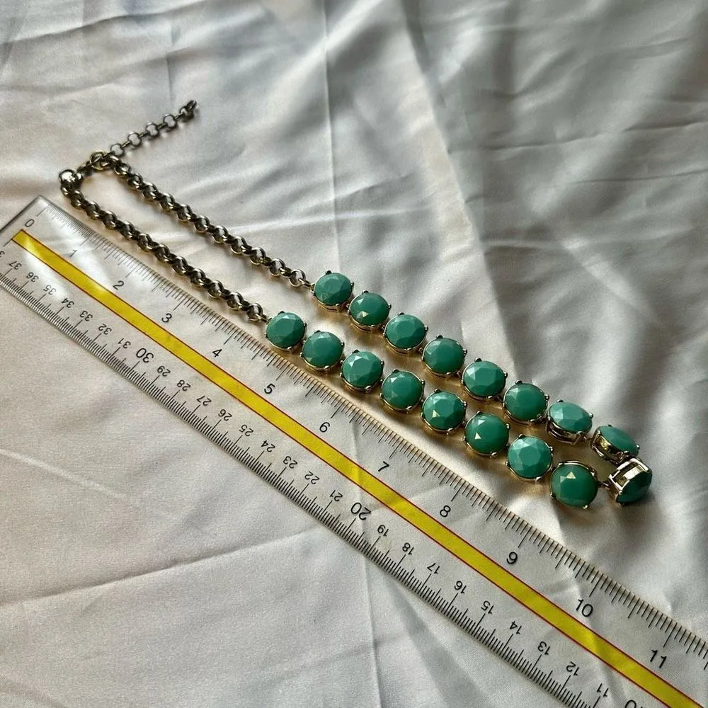 Banana Republic green and gold tone circle necklace - Image 8