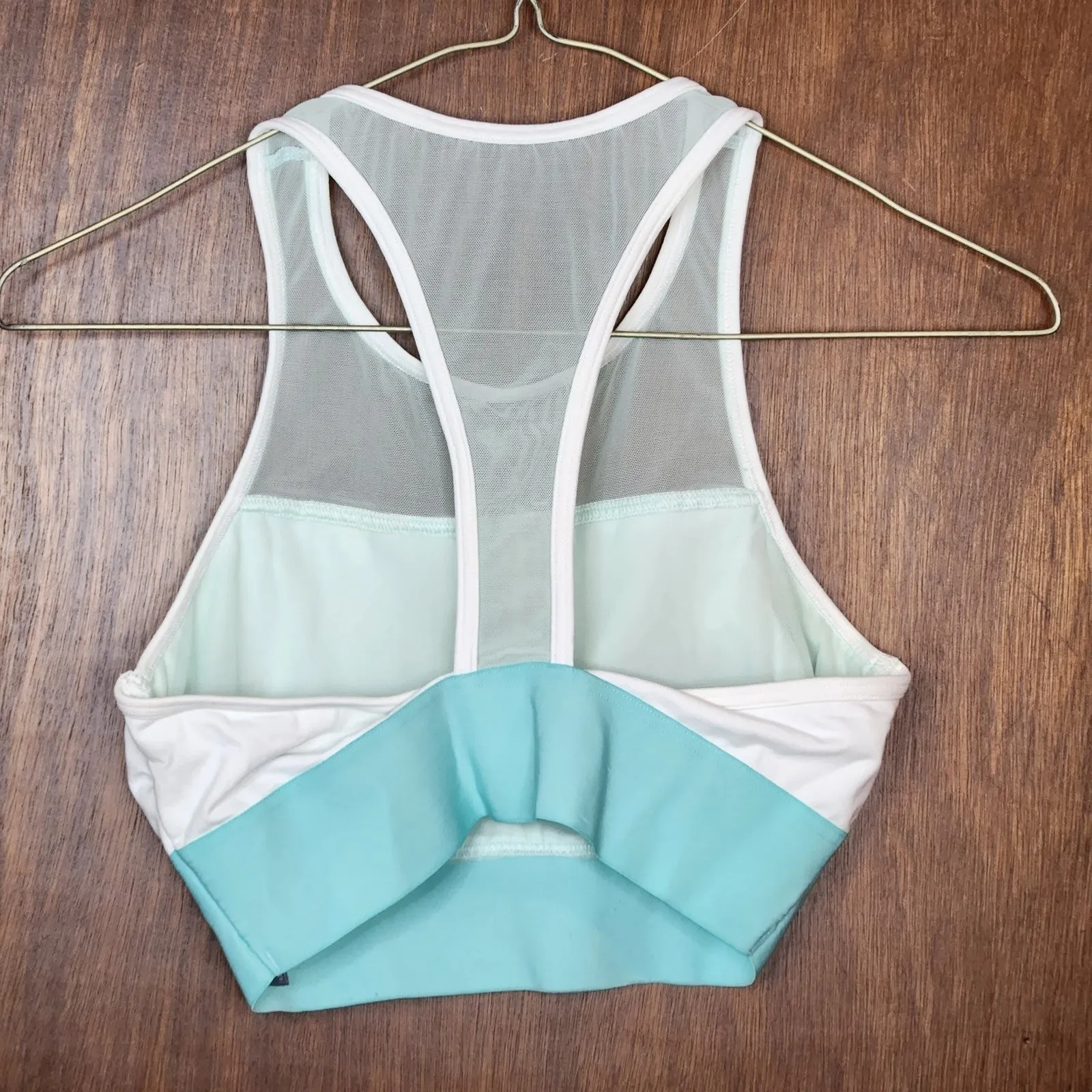 Aerie White & Turquoise Woman’s Racerback Unlined Sportsbra Size Small - Image 6