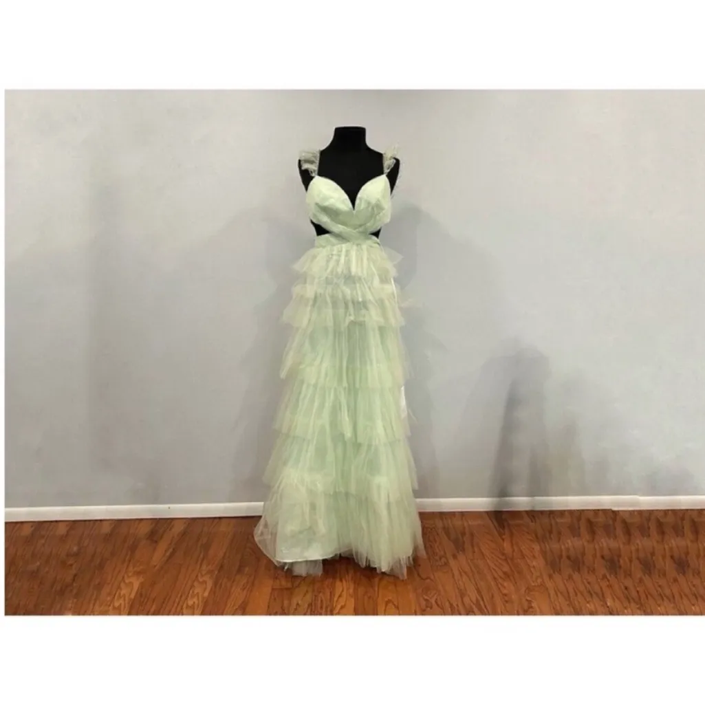 Mac Duggal 50670 Ruffle Tiered Tulle Cut Out Gown in Mint Green Size 4 - Image 3