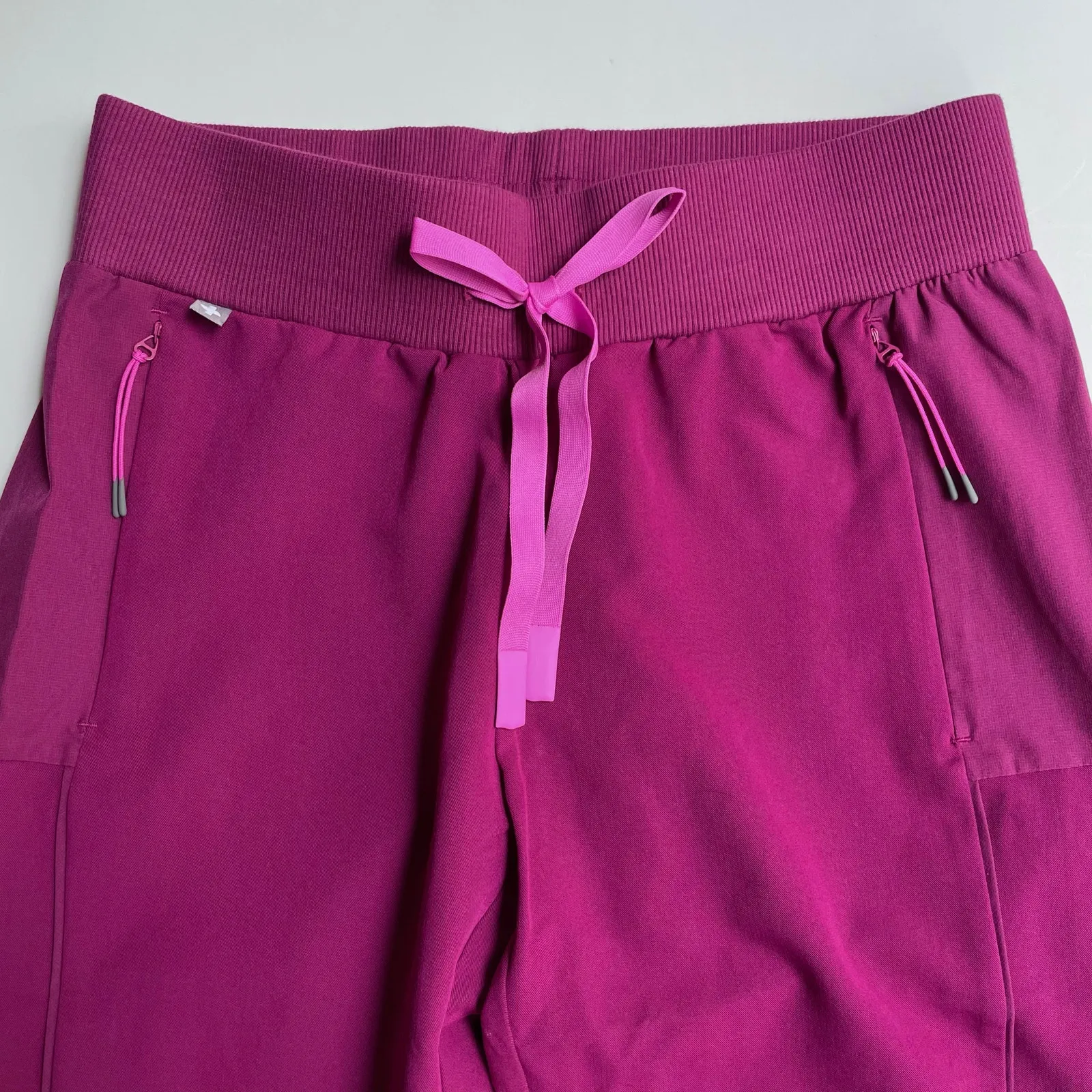 FIGS Boston Slim Jogger Scrub Pants Maroon Purple Size XXS NEW - Image 2