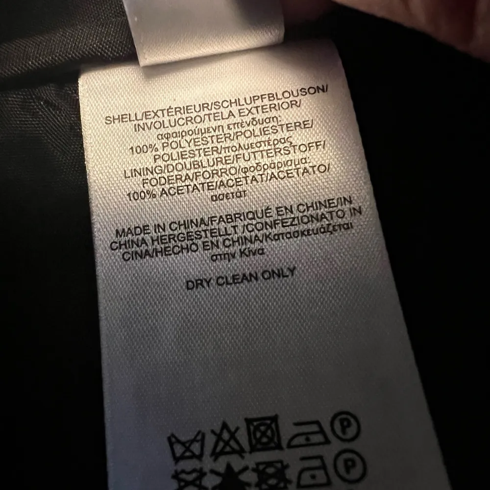 Brooks Brothers 346 Black Pleated Skirt Sateen Look To It Size Zipper Size 10 - Image 4