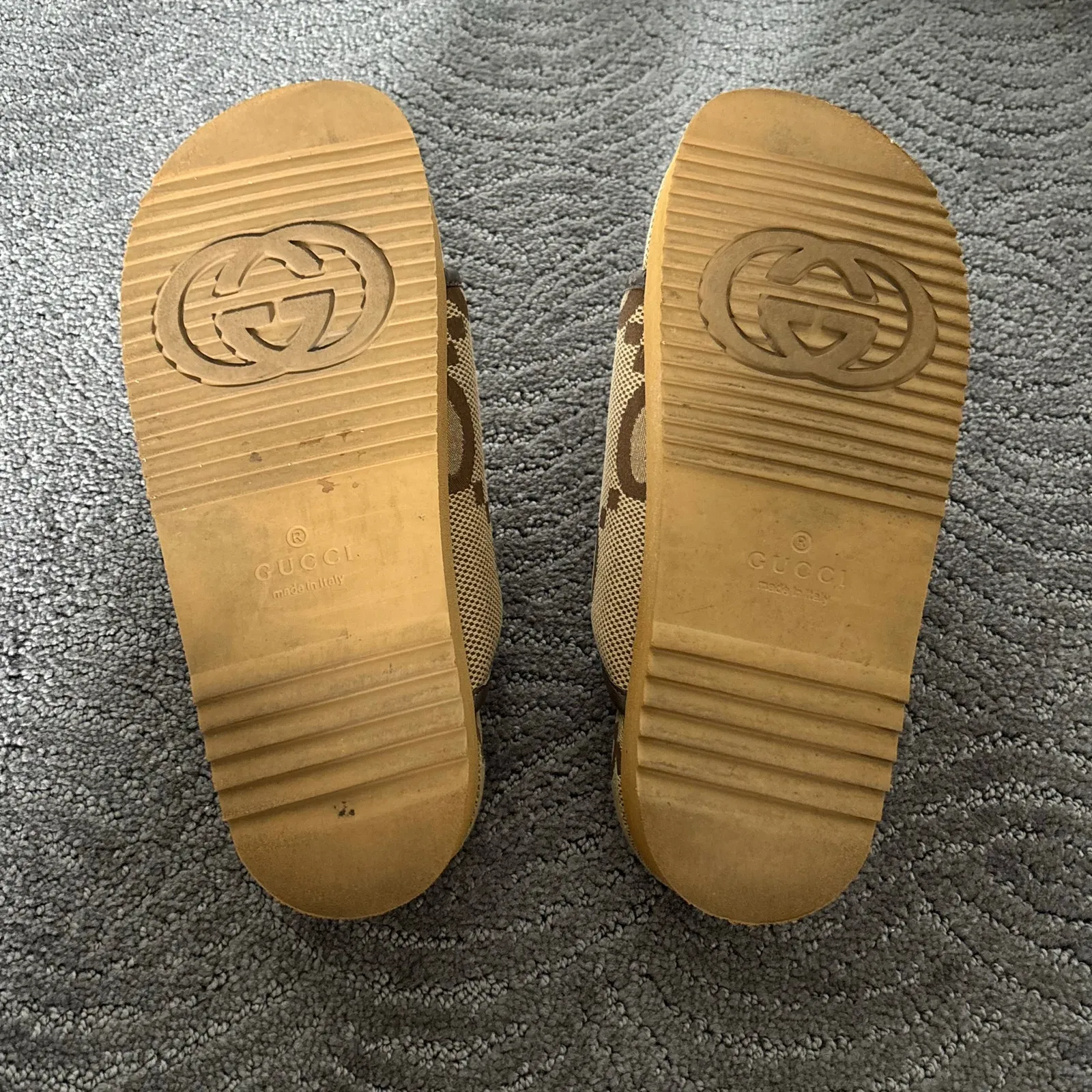 Gucci  Supreme Jumbo GG Monogram Platform Slide Sandal Camel Canvas Maxi Size 39 - Image 10