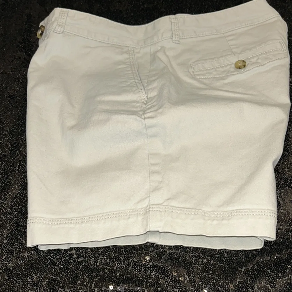 Size 6 shorts - Image 5