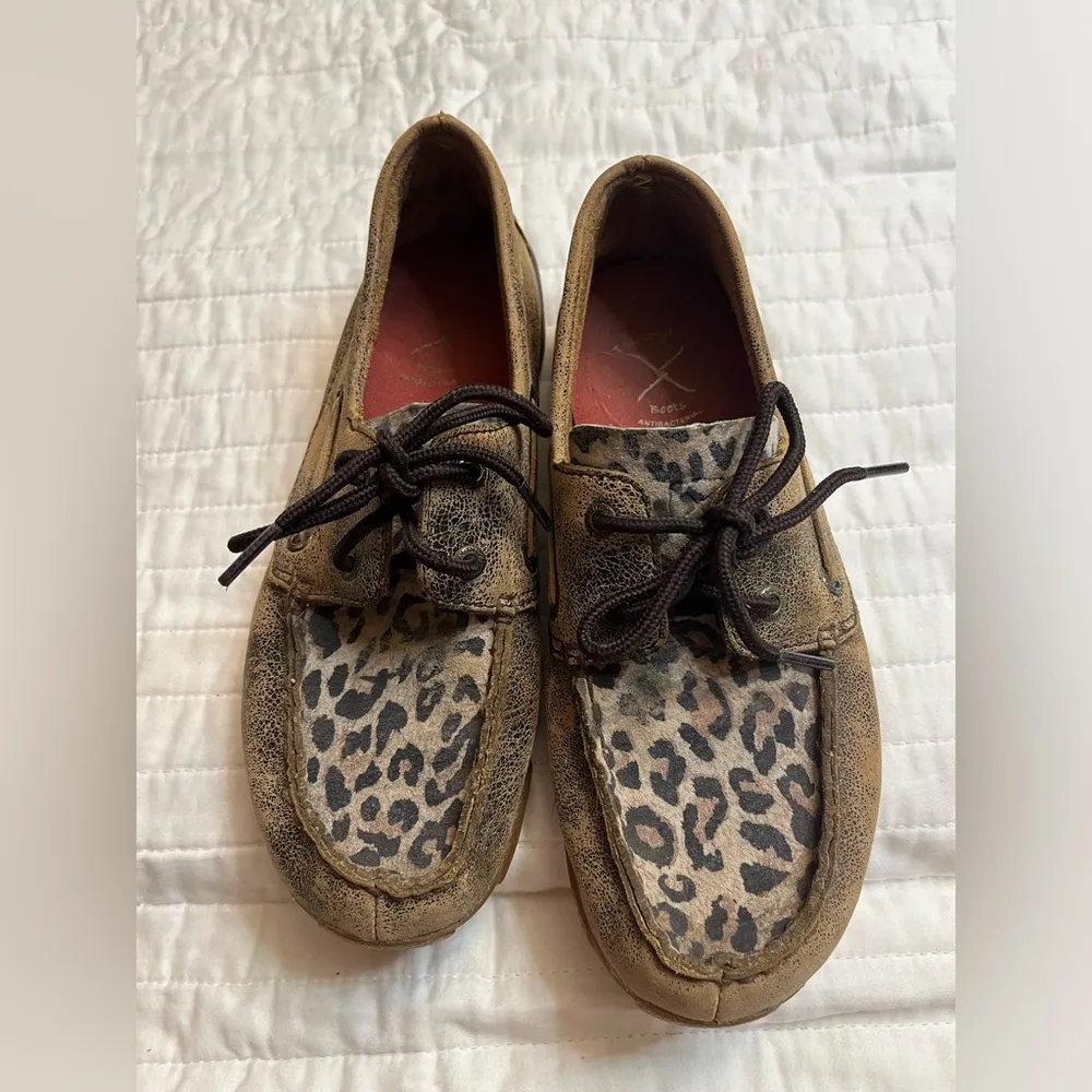 Twisted X  leopard moccasins - Image 4