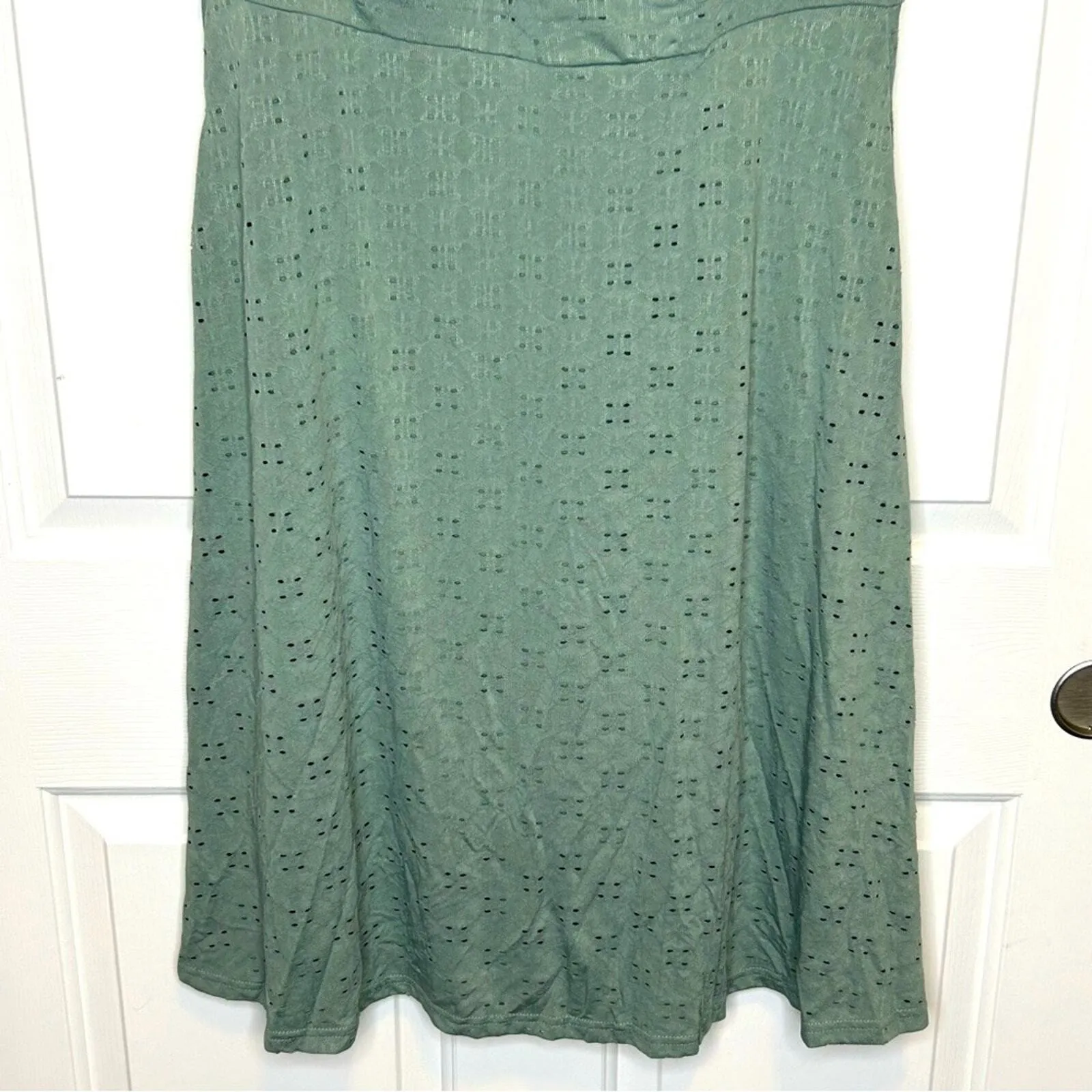 Bloomchic Eyelet Dress Plus Size Short Sleeve Sage Green Midi with Pockets‎ 12 - Image 6