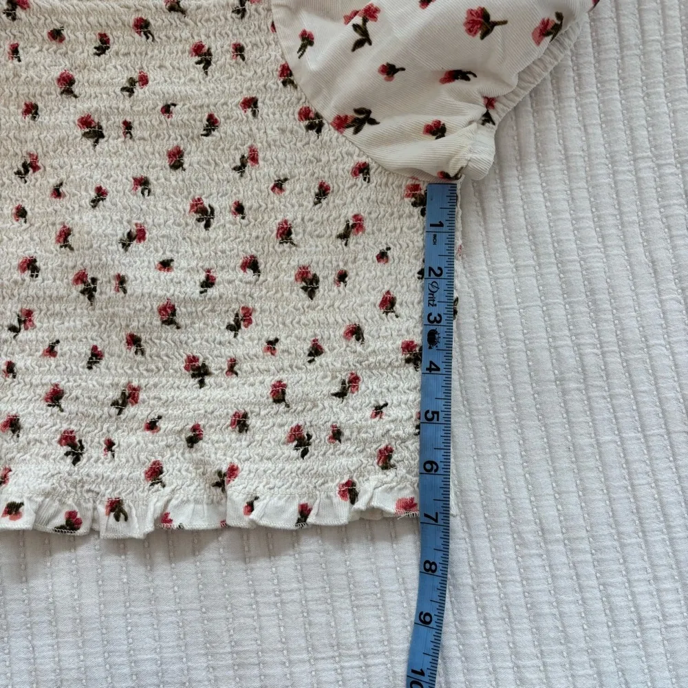 American Eagle Smocked Puff Sleeve Floral Blouse Womens Size XL Dainty Florals - Image 6