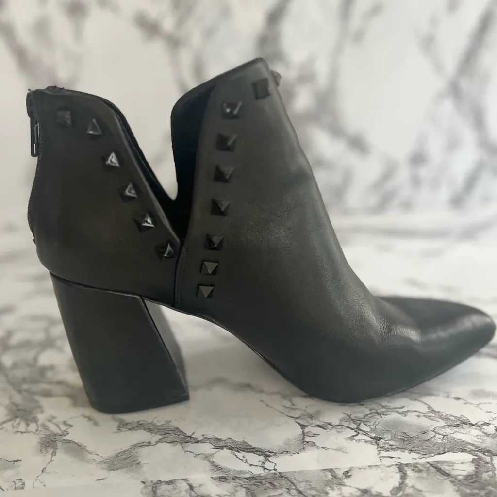 Steve Madden Gloria Black Studded Leather Cutout Booties 9.5 - Image 14