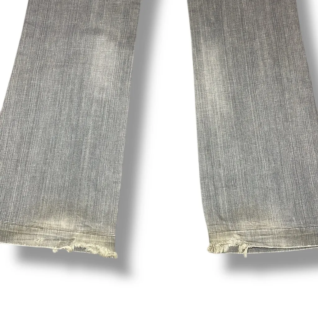 7 For All Mankind Flare Jeans Gray Wash Distressed Raw Hem Size 32‎ - Image 7