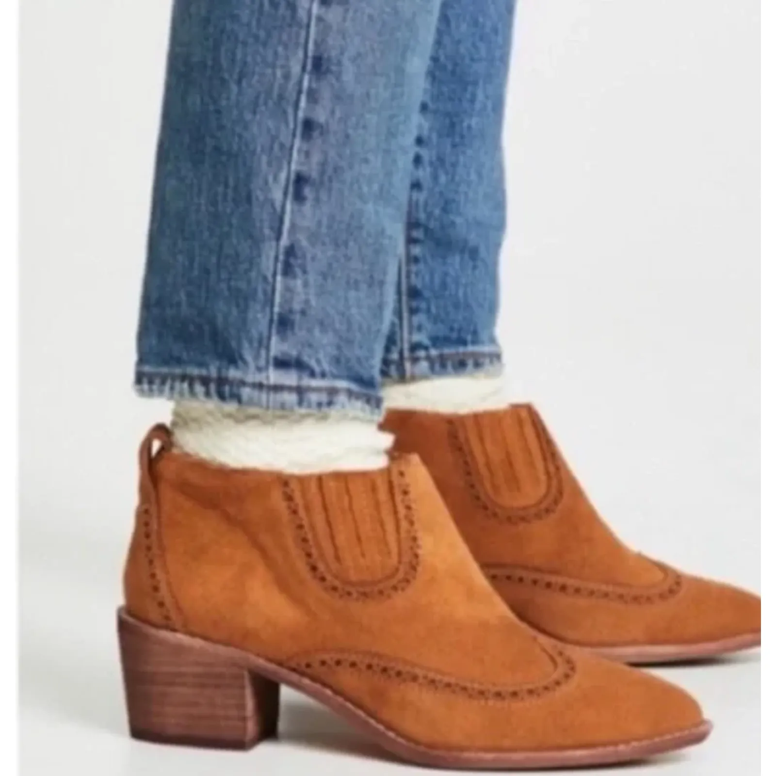 Madewell The Grayson Brogue Western Suede Ankle Boot - Image 2
