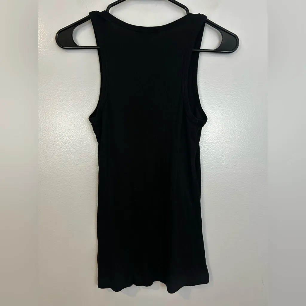 Vince Lot Grey V-Neck Short Sleeve Top & Black Ribbed Tank Top Size Large - Image 9