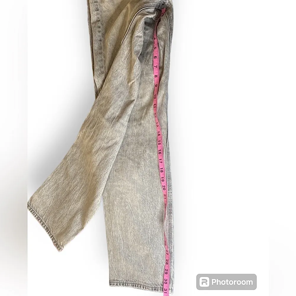 American Eagle gray destroyed jeans - Image 13