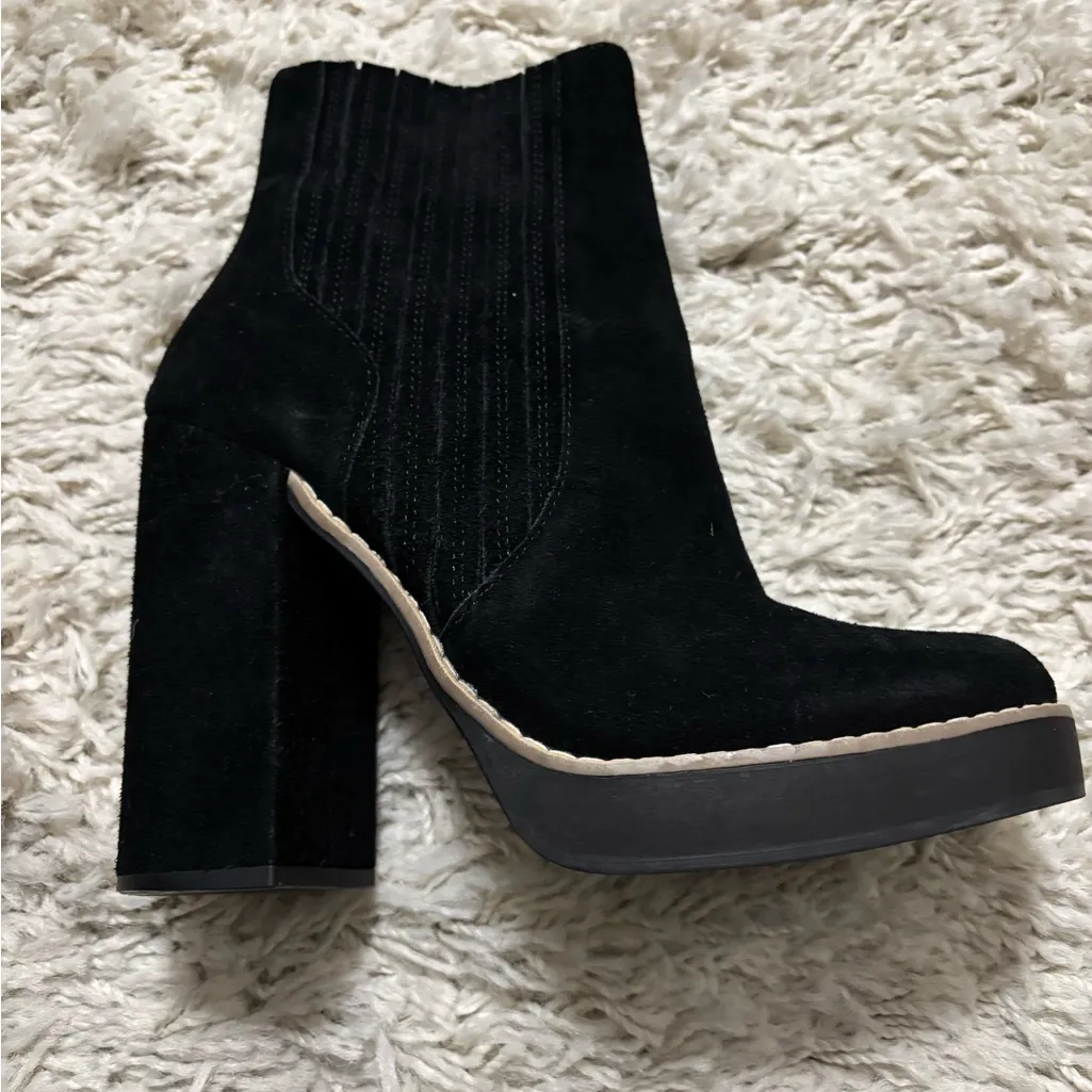 Steve Madden Black Platform Heeled Boots Size 7.5 - Image 2