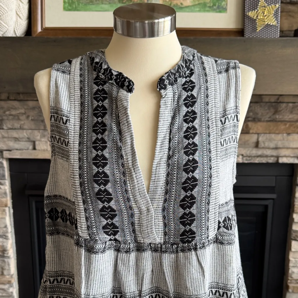 Dylan  Gray and Black Patterned Dress - Image 5