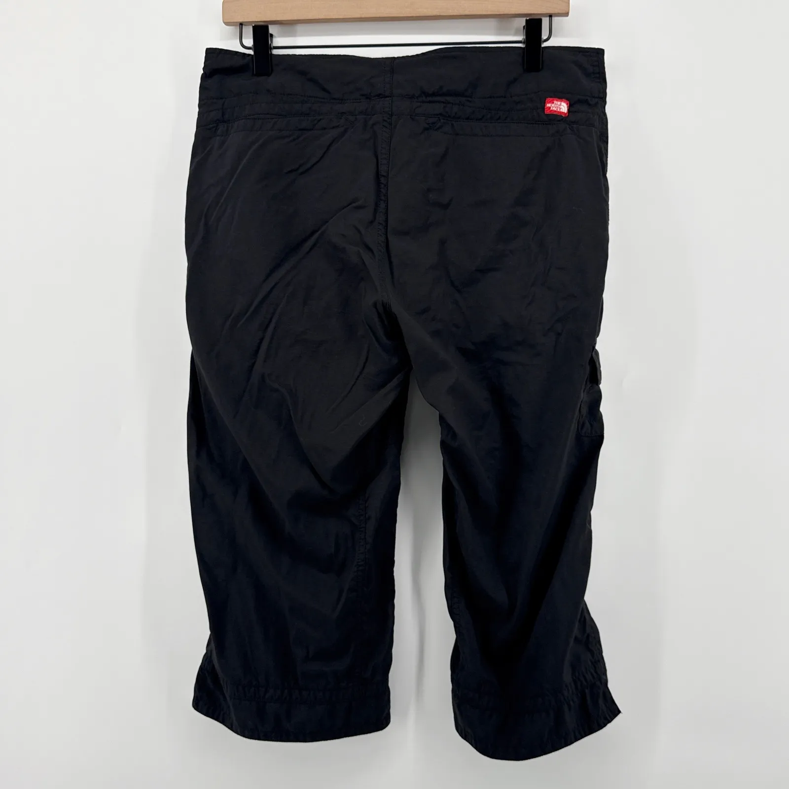 The North Face Womens Black Cargo Capri Pants Size 10 Nylon Outdoor Hiking - Image 6