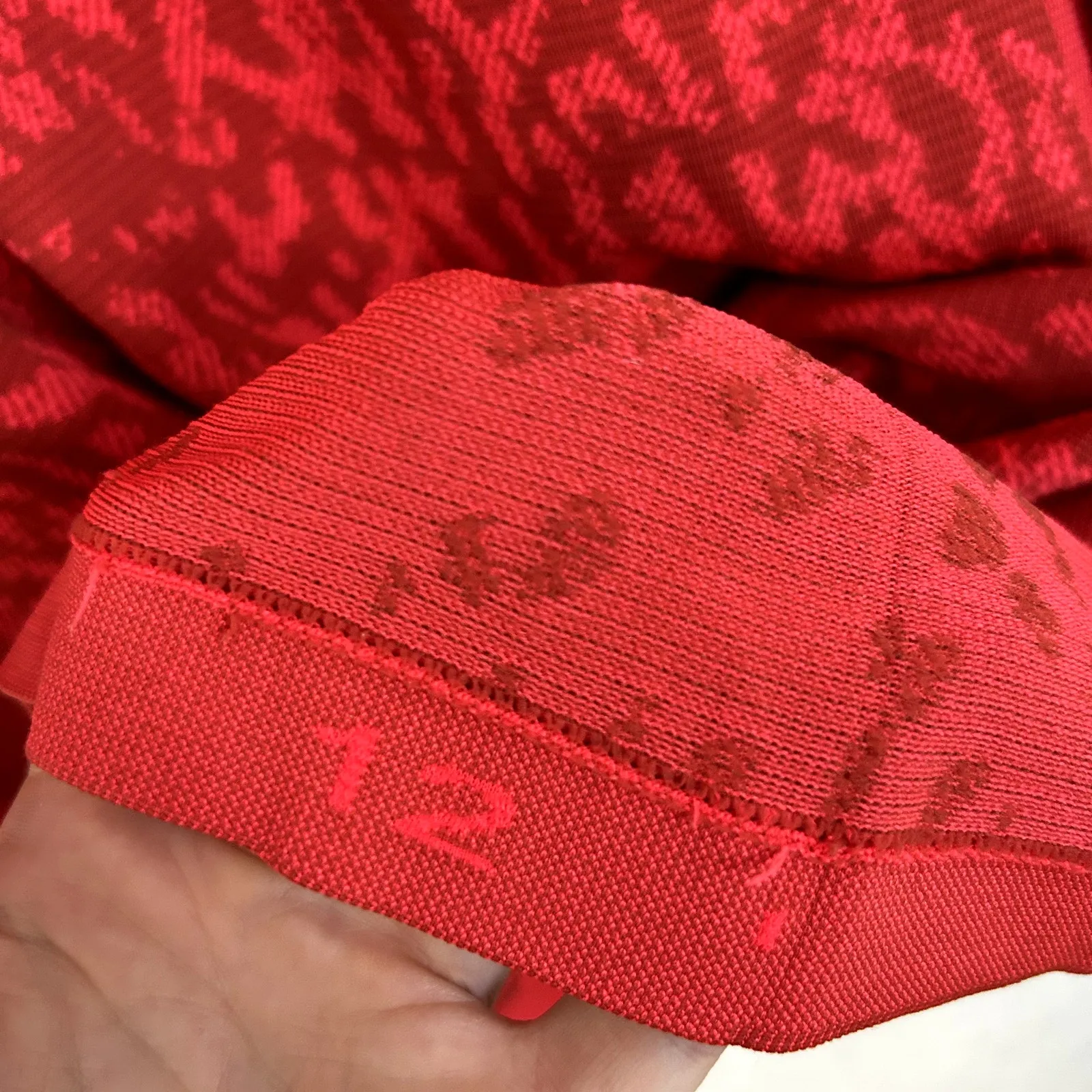 Lululemon Swiftly Tech Short Sleeve Womens Size 12 Cover Camo Red Rock Flare - Image 3