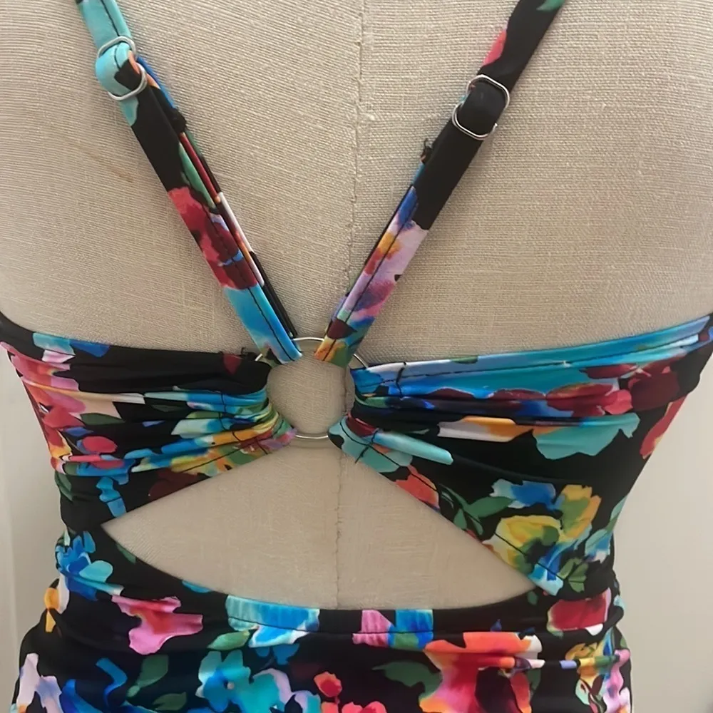 Aqua Green Swimwear Women One-Piece Swimsuit Ring Back Black Floral New Small - Image 5