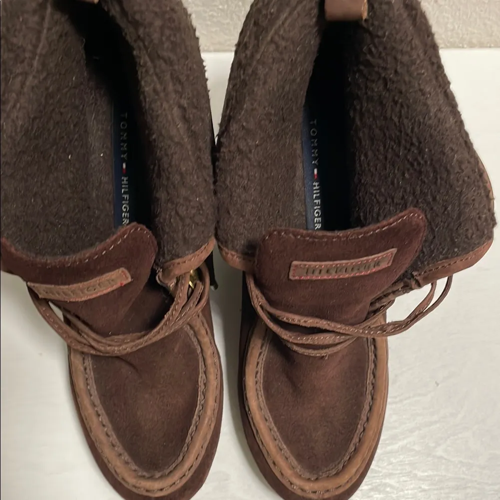 Tommy Hilfiger Zaria Ankle Boots with Suede Finish - Image 4