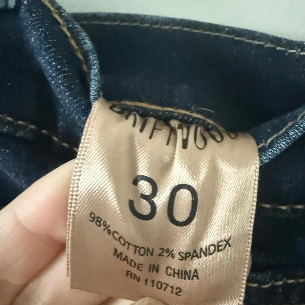 NWT Driftwood Farrah Flare Jean in Floral Embroidery Size 30 - Image 8