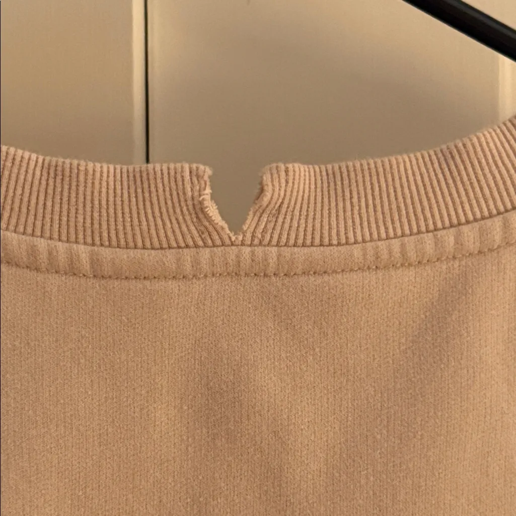 Joy Lab Women's Beige Sweater - Image 3