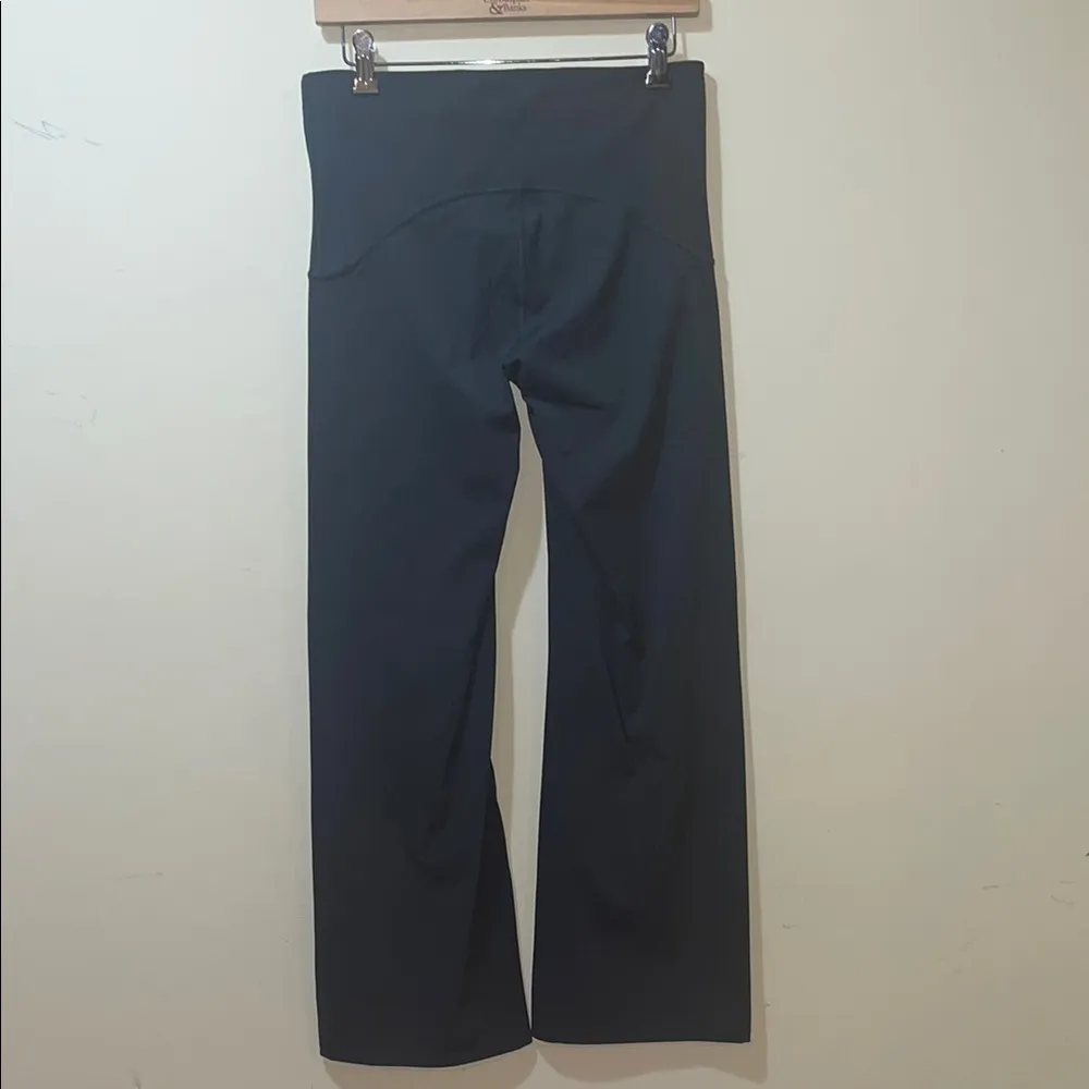 Women's Like New Spanx Booty Boost Flare Yoga Pants - Image 6