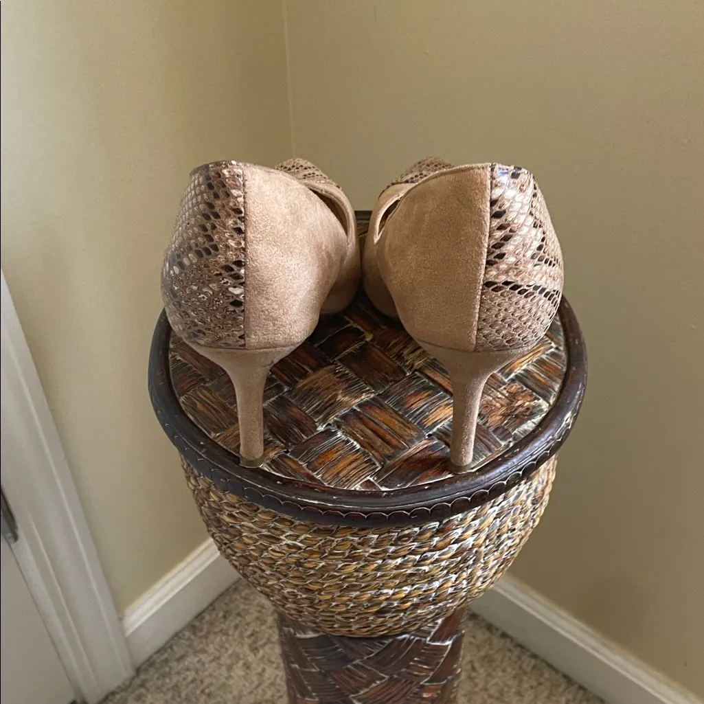 The Limited Snakeskin Tan Heels - Image 4