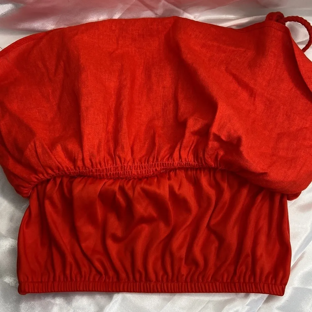 Love, Fire Women’s Red Hibiscus Linen Bandeau Crop Top Size Small NWT - Image 6