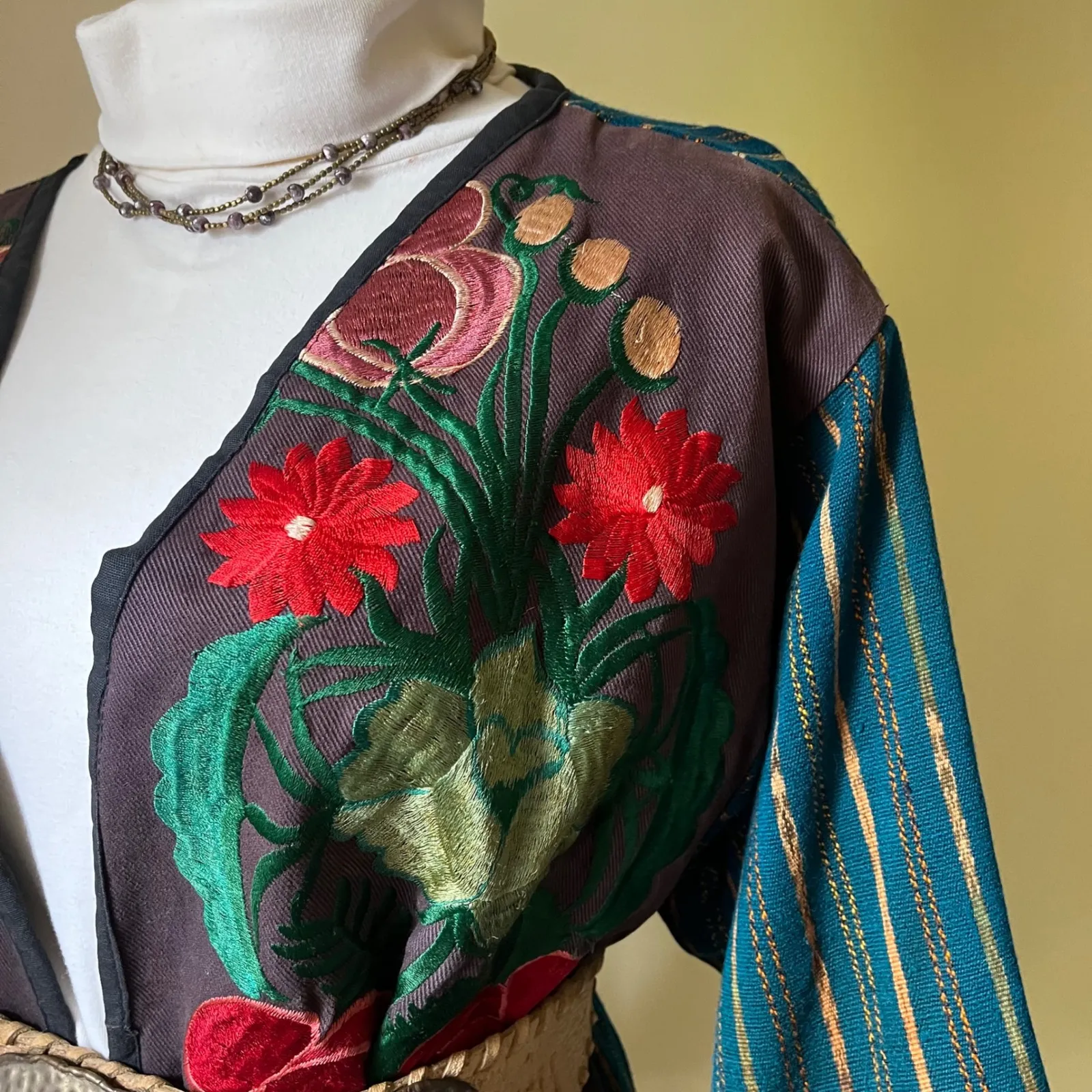 Vintage Boho Floral Embroidered‎ Kimono Jacket Artisan Folk Art Festival Coat OS Green Size undefined - Image 4