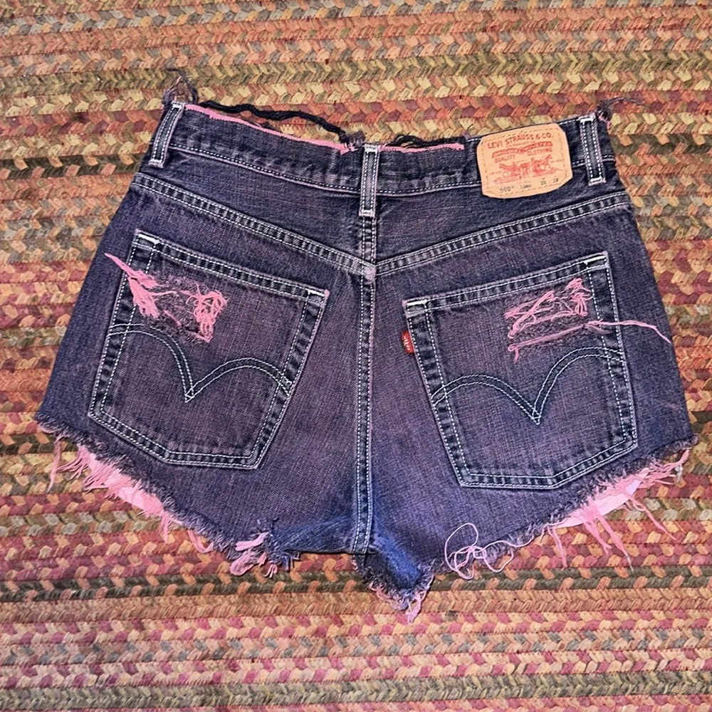 RETRO VTG LEVIS 569 DISTRESSED PINK CUT OFF SHORTS PUNK - Image 5