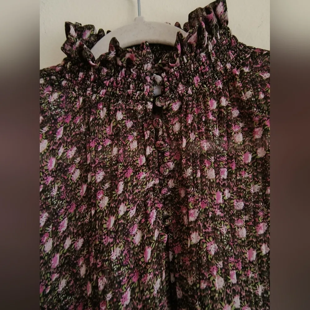 Cabi Women's Multicolor Floral Mock Neck Sheer Pleated Blouse Size XL - Image 4