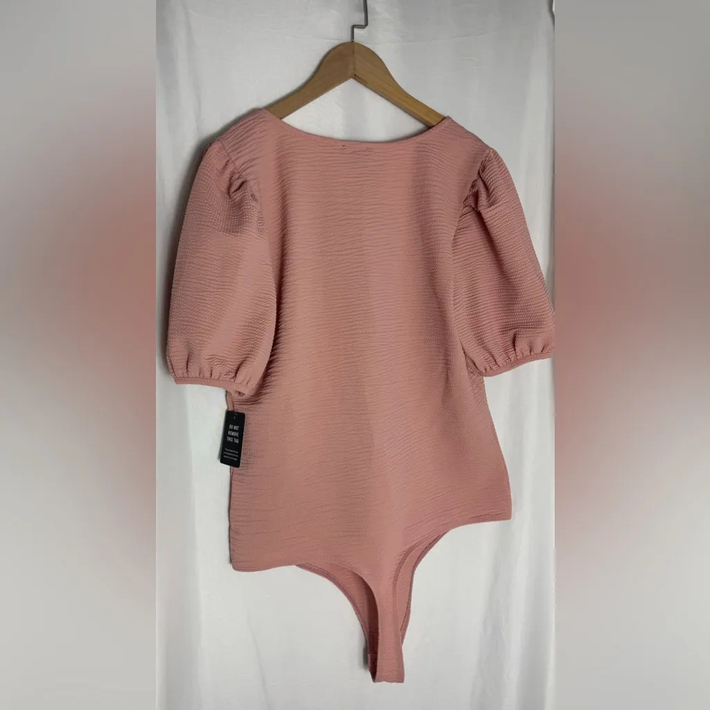 Express Women's Pink Puff Sleeve Bodysuit thong casual effortless NWT Large - Image 3